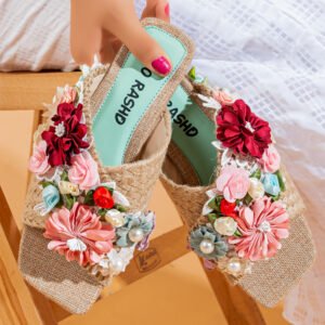 سليبر خيش فلات نسائي – بلمسة ورد أنثوية