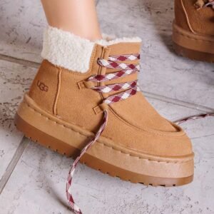 UGG هاف بوت نسائي