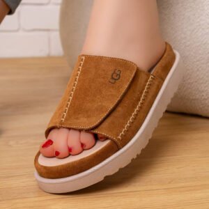 سليبر UGG نسائي مستورد